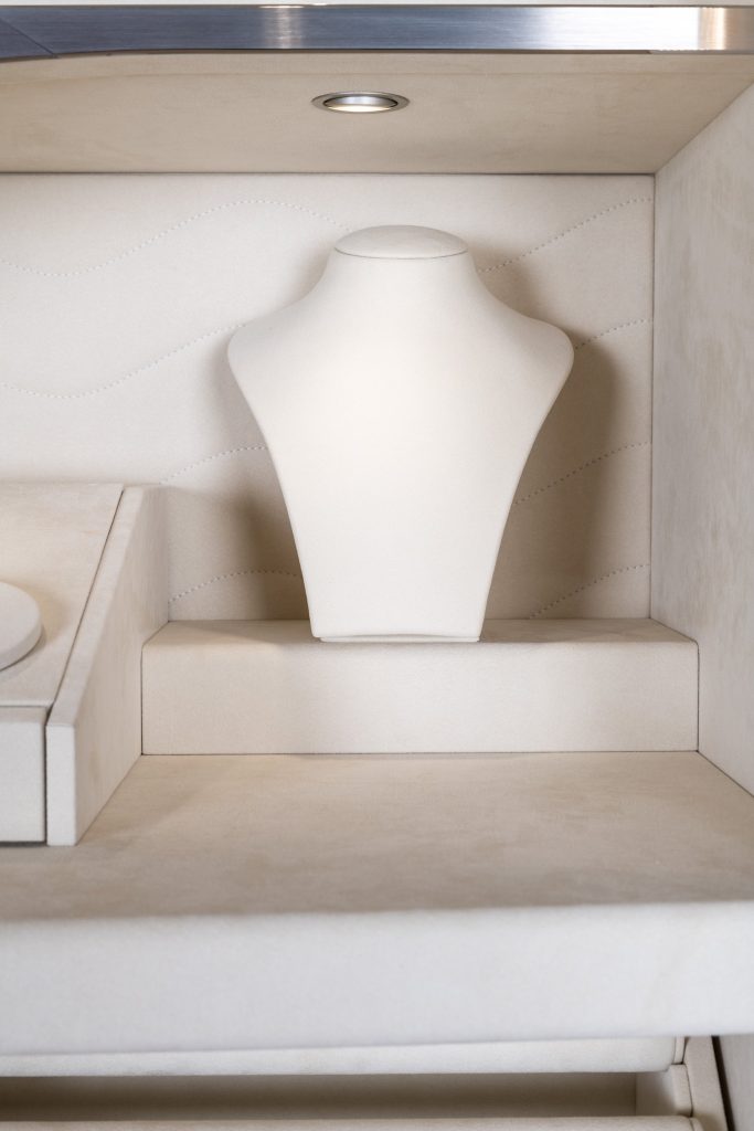 Buben&Zorweg Creates Bespoke 'Jewellery Heaven' Safe