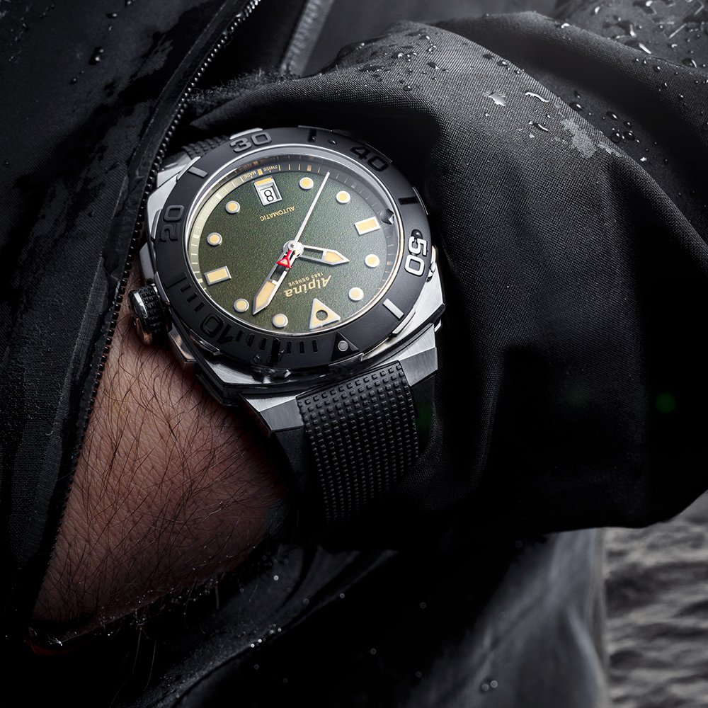 Meet the Alpina Seastrong Diver Extreme Automatic: A Watch That Makes Waves