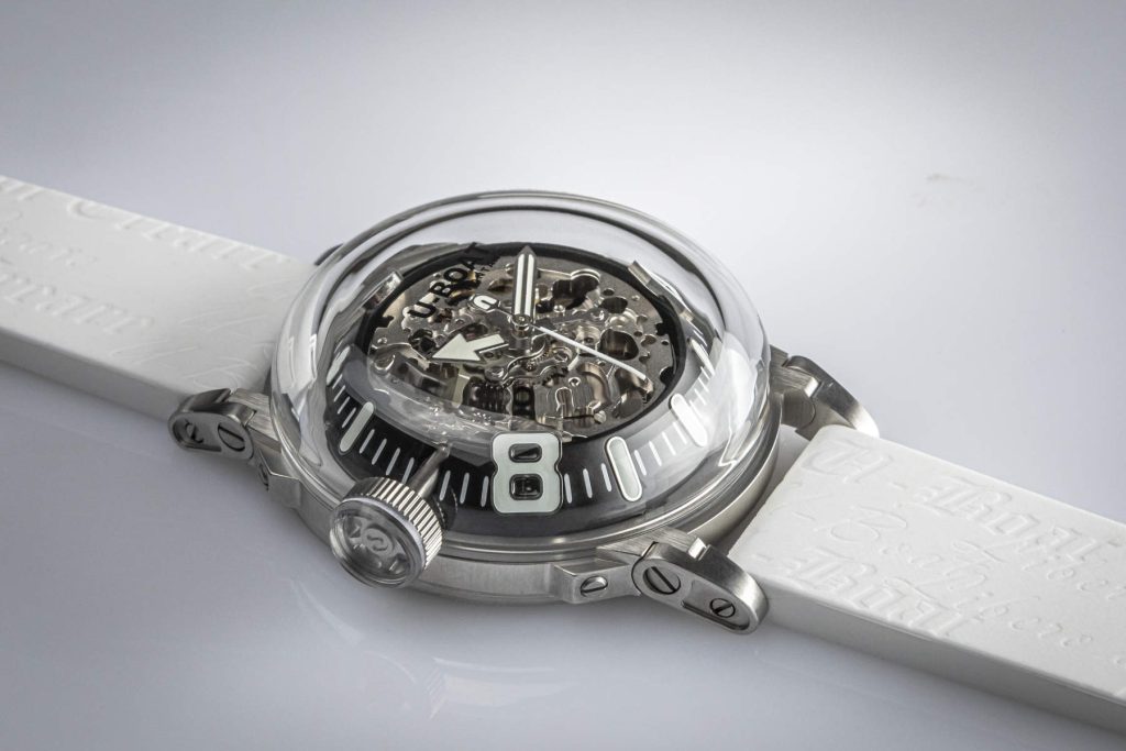U-Boat U-65 Automatic: Curves, Steel & a Dance with Time