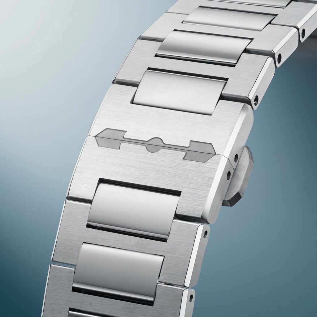 Girard-Perregaux's Laureato Three Gold Bridges: Two Legends Merge in One Masterpiece