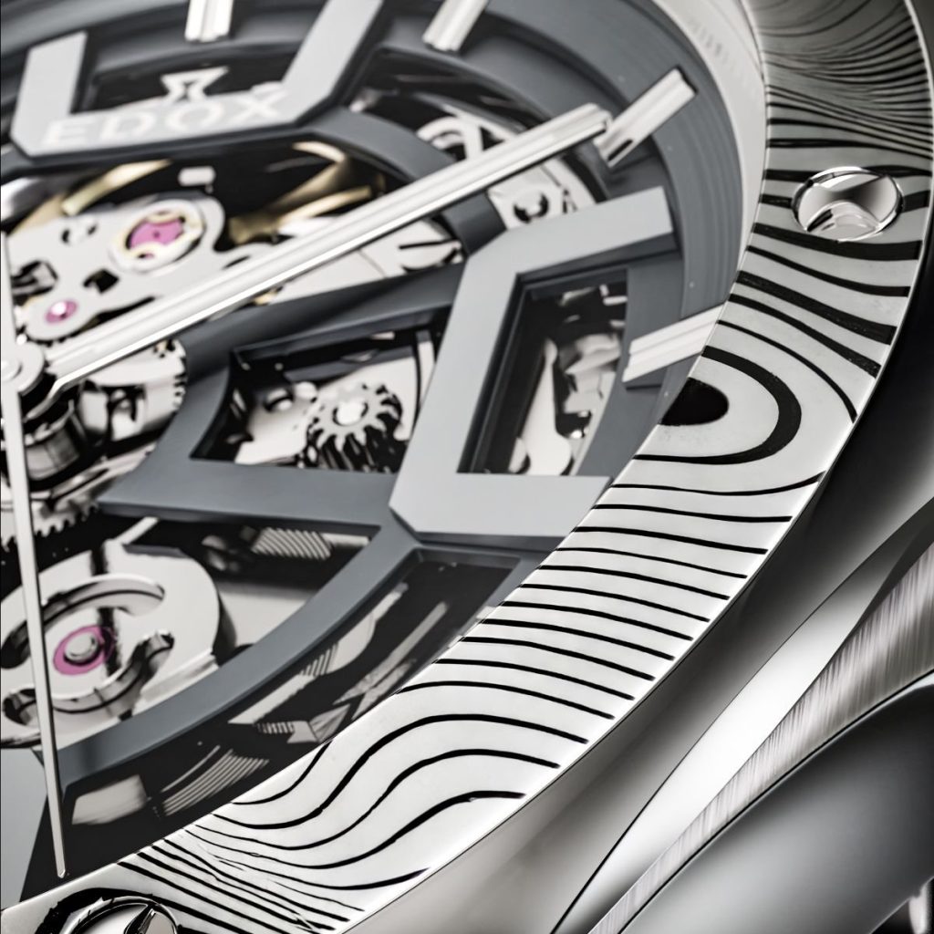 The Edox Delfin Mecano Damascus: A Splash of Steel and Style
