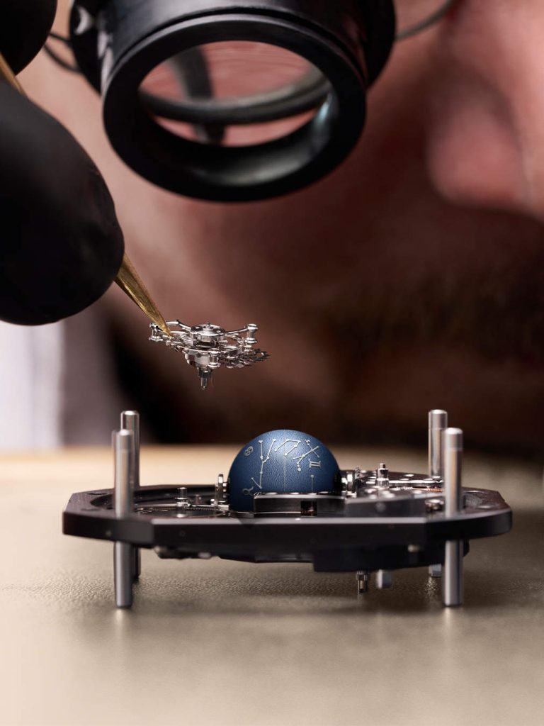 Girard-Perregaux Cosmos: A Unique Piece of Cosmic Artistry