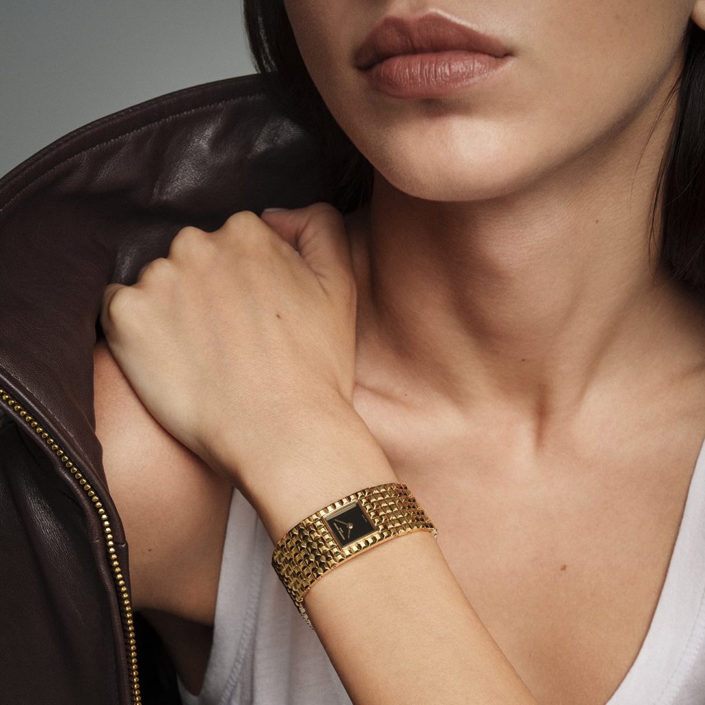 Frederique Constant unveils a black onyx twist to the Classics Manchette