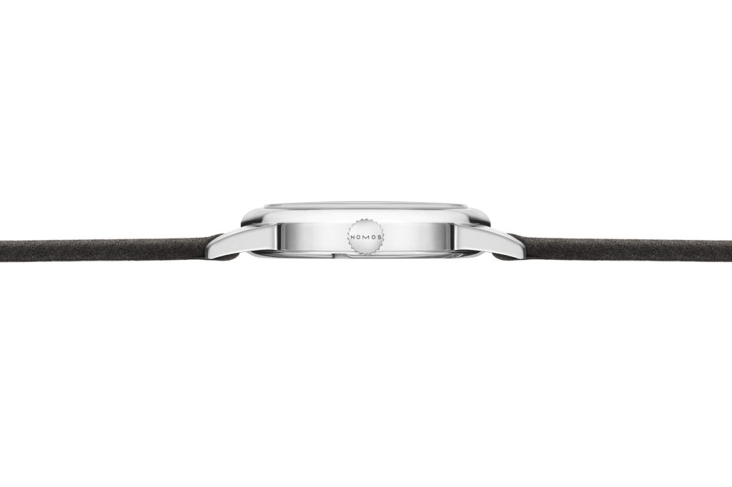 Club Campus grows up in color - NOMOS adds all olive and full rose