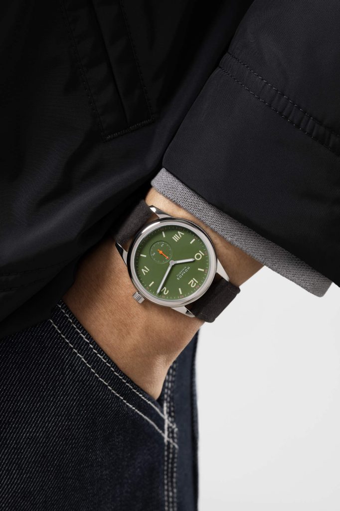 Club Campus grows up in color - NOMOS adds all olive and full rose