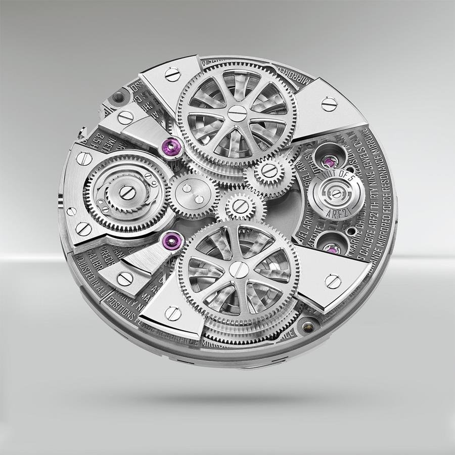 Armin Strom Mirrored Force Resonance Ruby – stone and symmetry