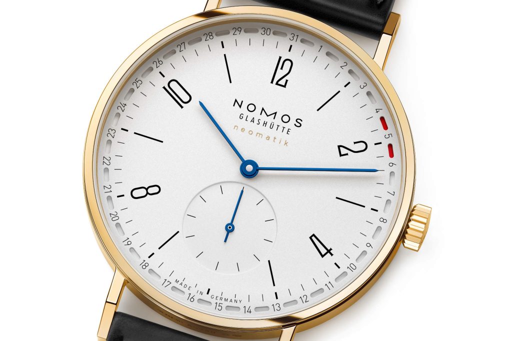 Tangente, refined - NOMOS brings the ring date to 38.5 mm and 18 kt gold