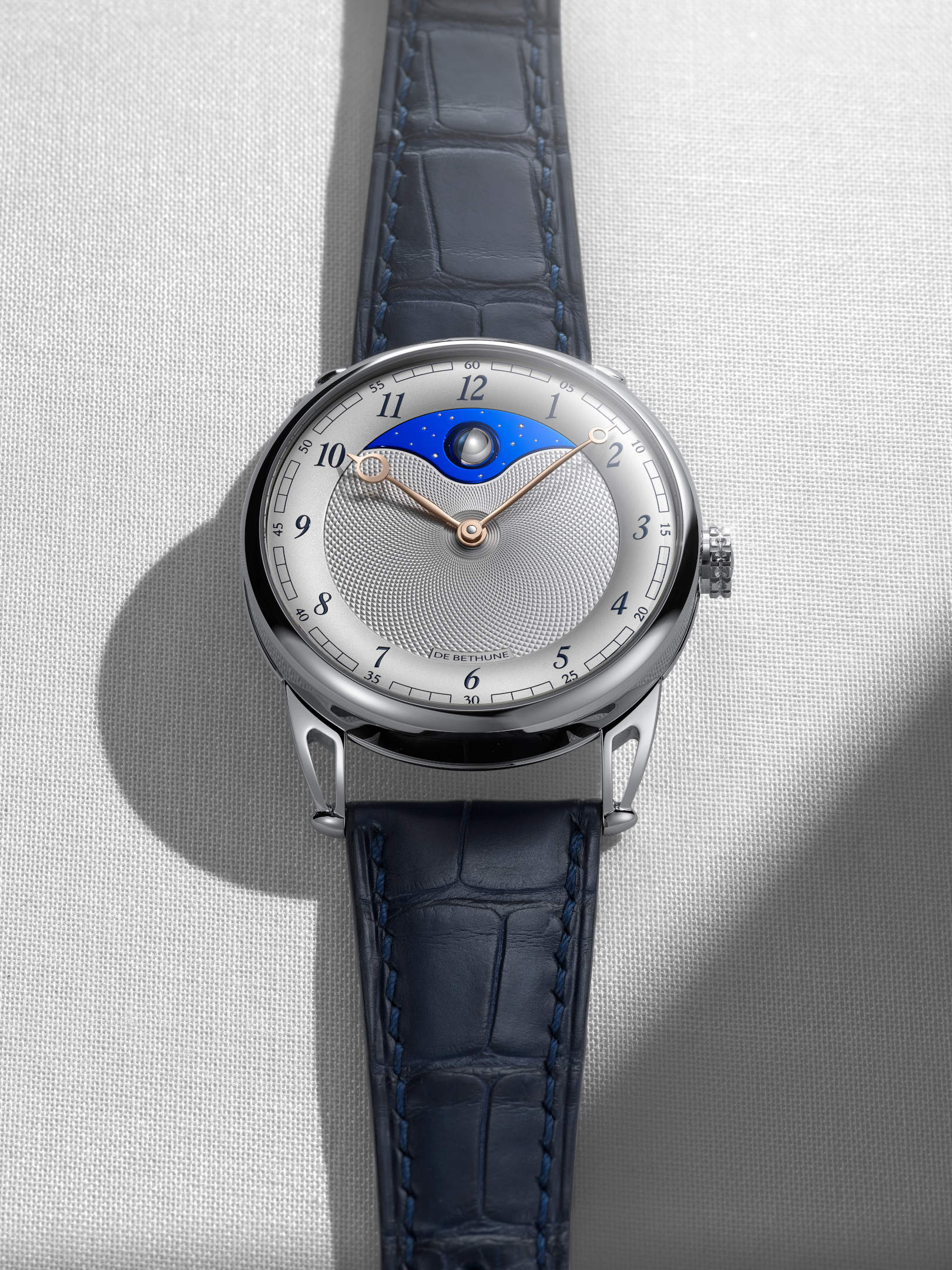 De Bethune DB25Vxs Silver Moon – classic codes, newly sharpened