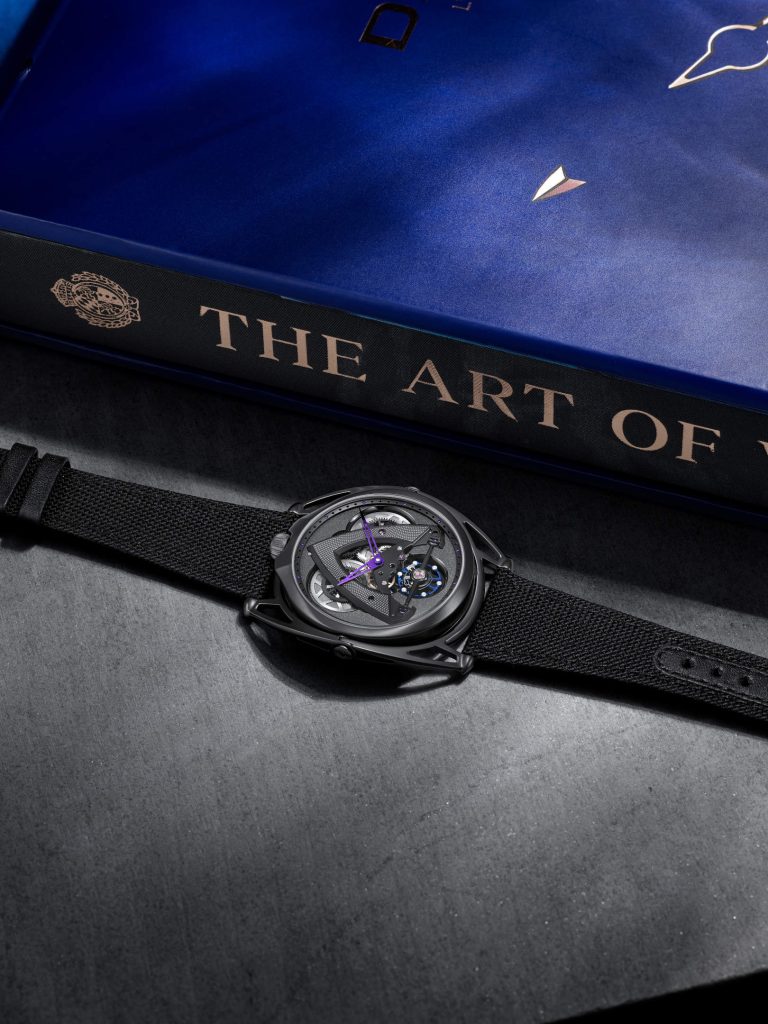 De Bethune DB28xs Dark Sand - Light, absorbed in zirconium