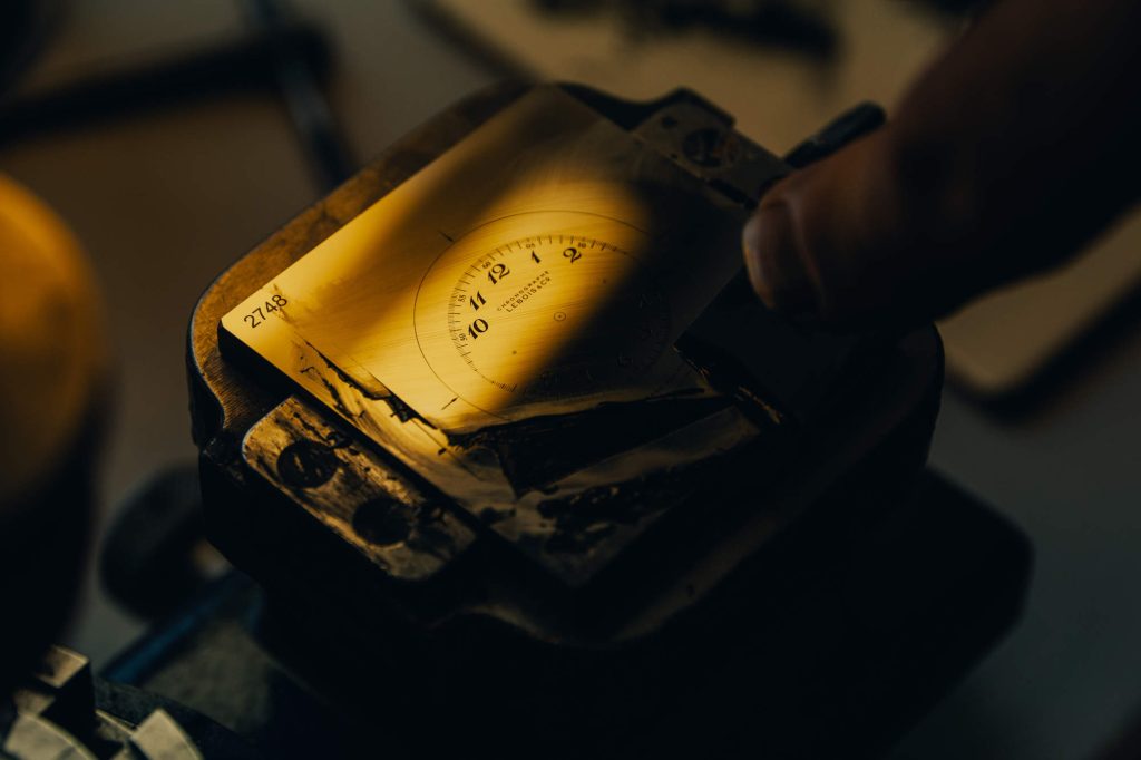 Quiet contrast - Lebois & Co Heritage Atelier Chronograph Bleu sur Blanc