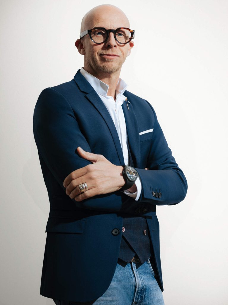 David Bernar | Naissance d’une Montre 4 - Bonniksen revives the Carrousel under 40 mm