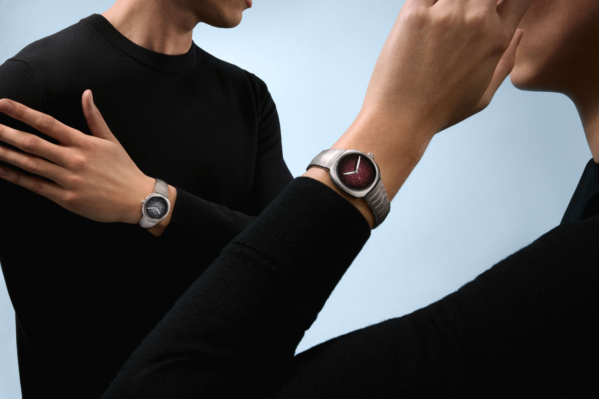 H. Moser Streamliner Two Hands – small scale, full measure