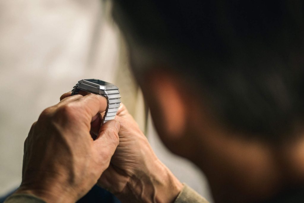 Hautlence Kubera Series 1 - architecture for a handless hour