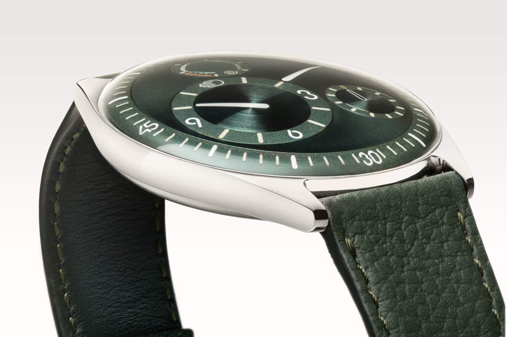 Ressence Type 11 - the Now watch with a unified heart