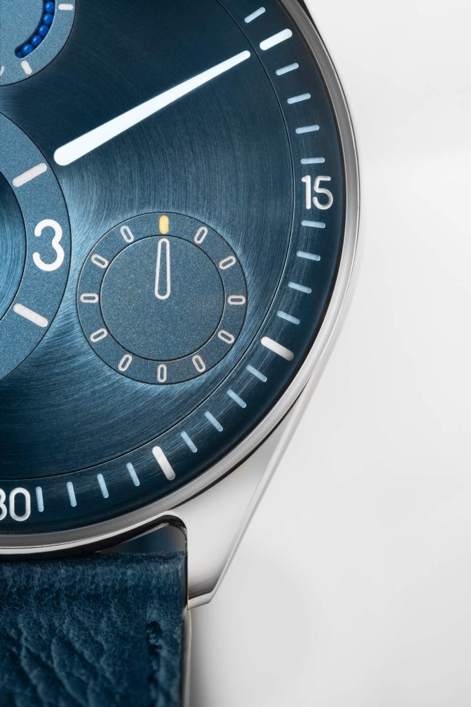 Ressence Type 11 - the Now watch with a unified heart