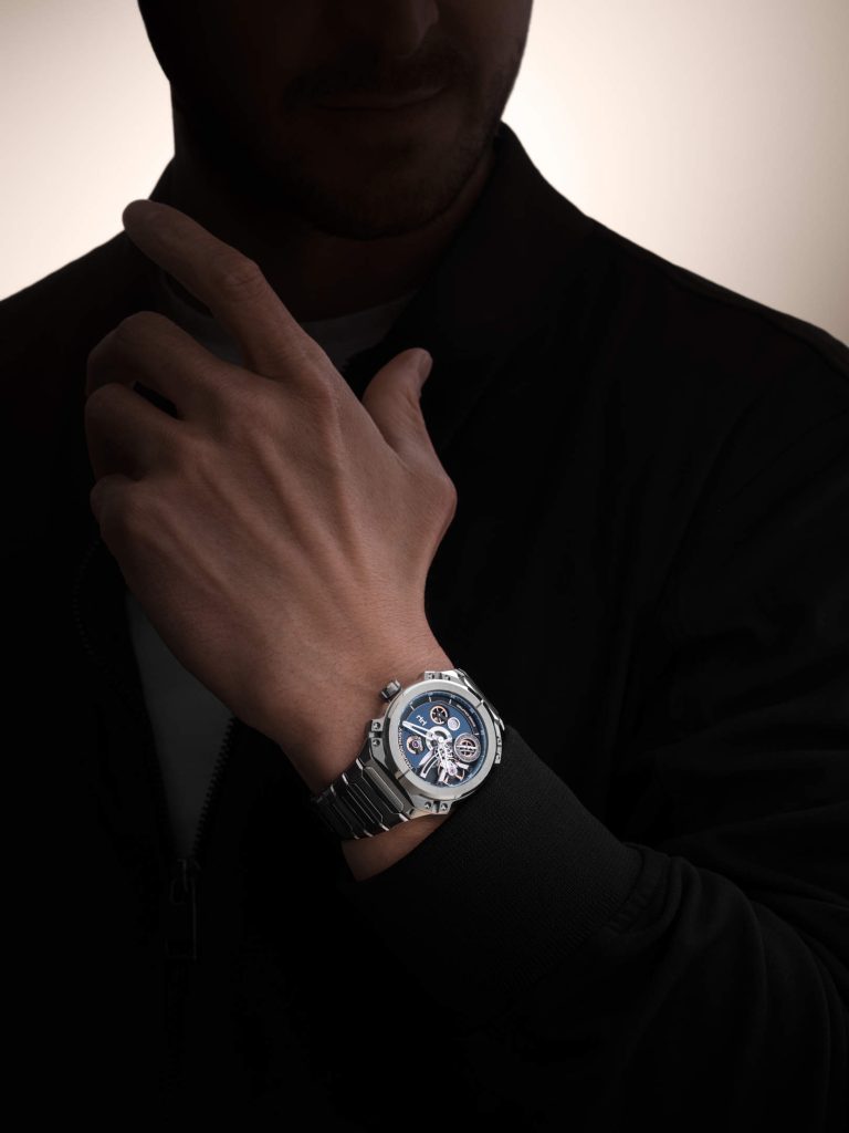 MAURON MUSY MU09 NODE - First Manufacture Movement and Integrated Bracelet