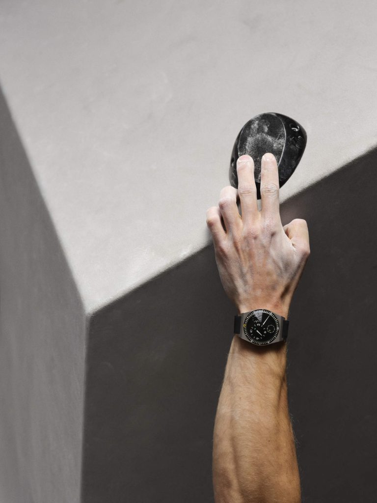 “Black” and “Cactus” Join the Ressence TYPE 7