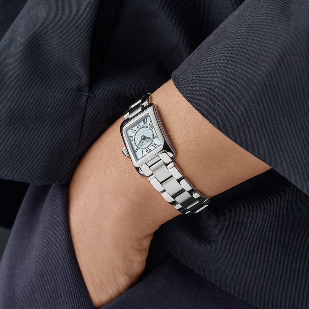 Frederique Constant Classics Carrée Ladies – a sky-tinted rectangle