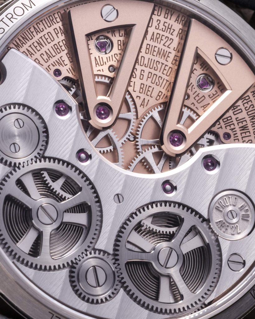 Armin Strom Dual Time GMT Resonance Aventurine - a restrained night sky in resonance