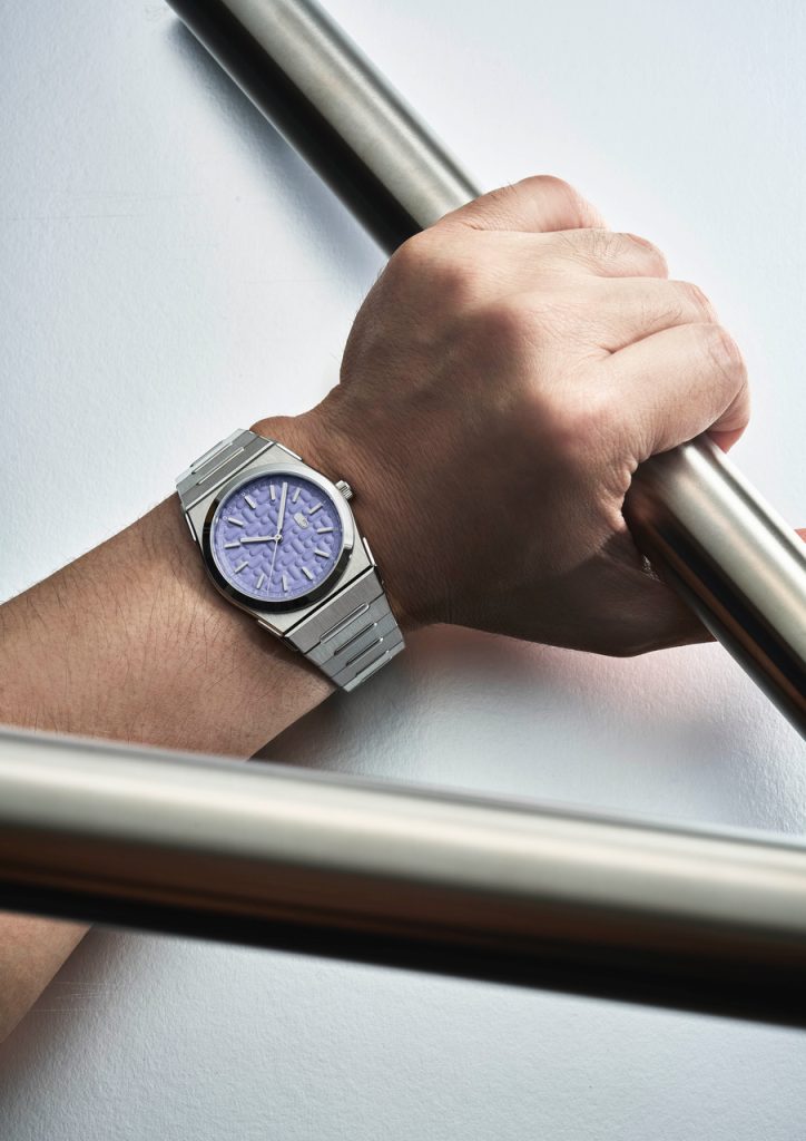 Louis Erard 2340: Mauve and Forest, Same Bones, New Voice