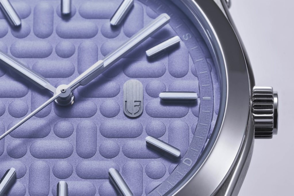 Louis Erard 2340: Mauve and Forest, Same Bones, New Voice
