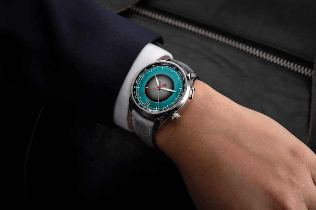 Moser Endeavour Flyback Chronograph Dual Time Date - three complications, one calm dial