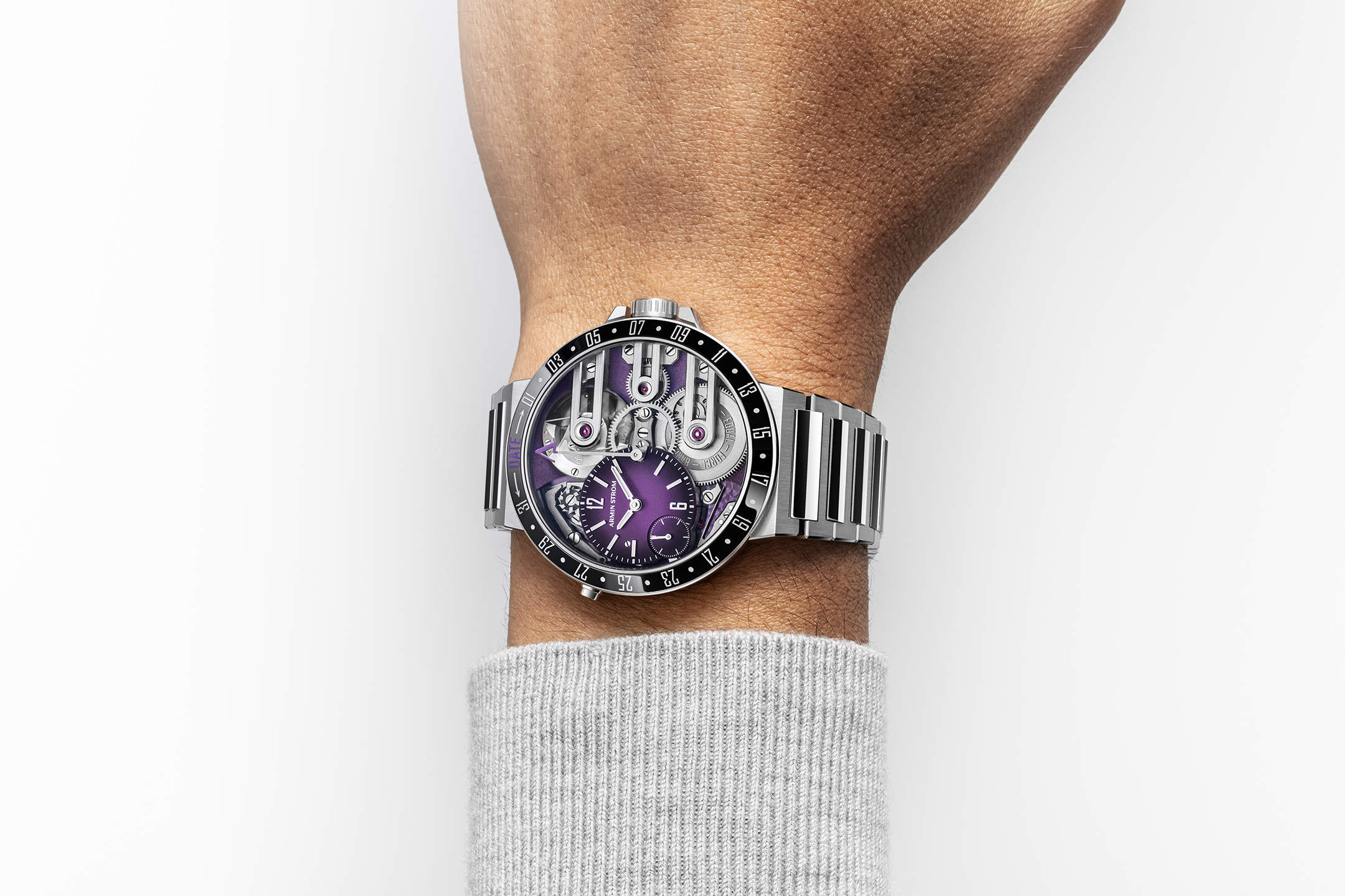 “Orbit Midnight Purple” – Armin Strom’s date-on-demand glows darker