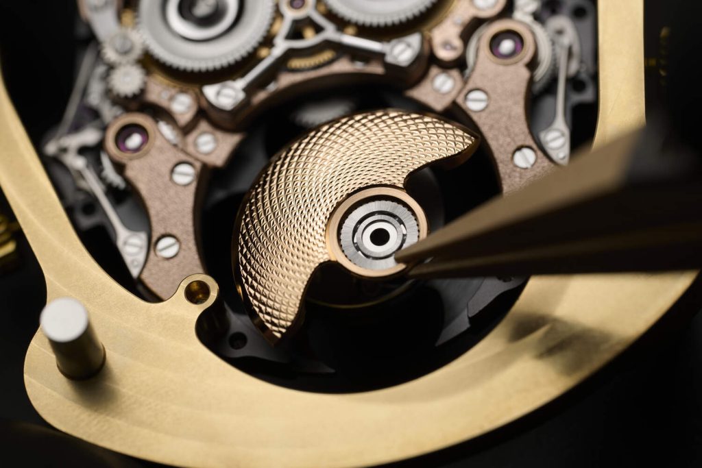 MB&F HM12 The Guardian - back to the roots, with a smile