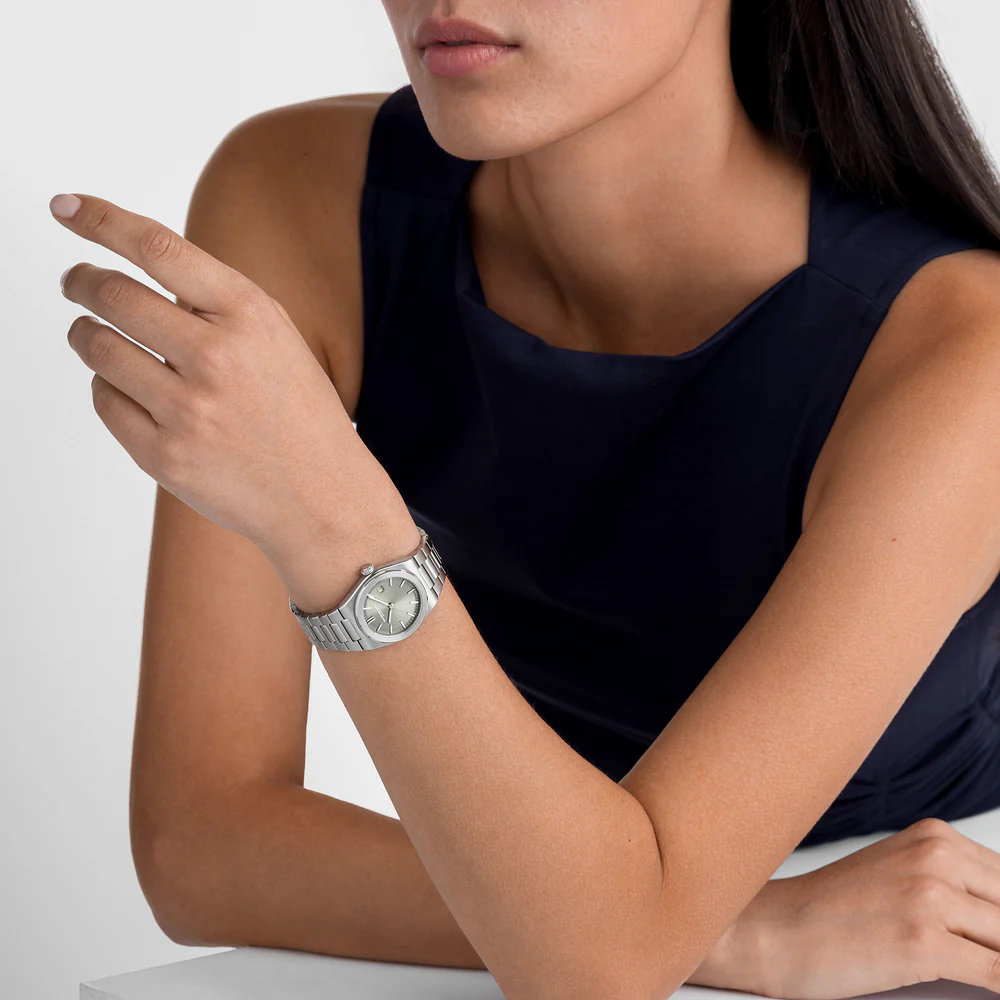 Raymond Weil A.R.T. - A New Shape of Things