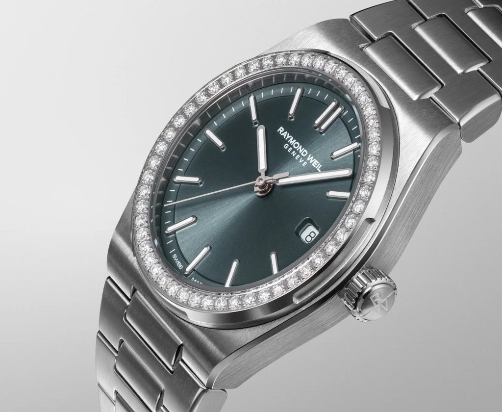 Raymond Weil A.R.T. - A New Shape of Things
