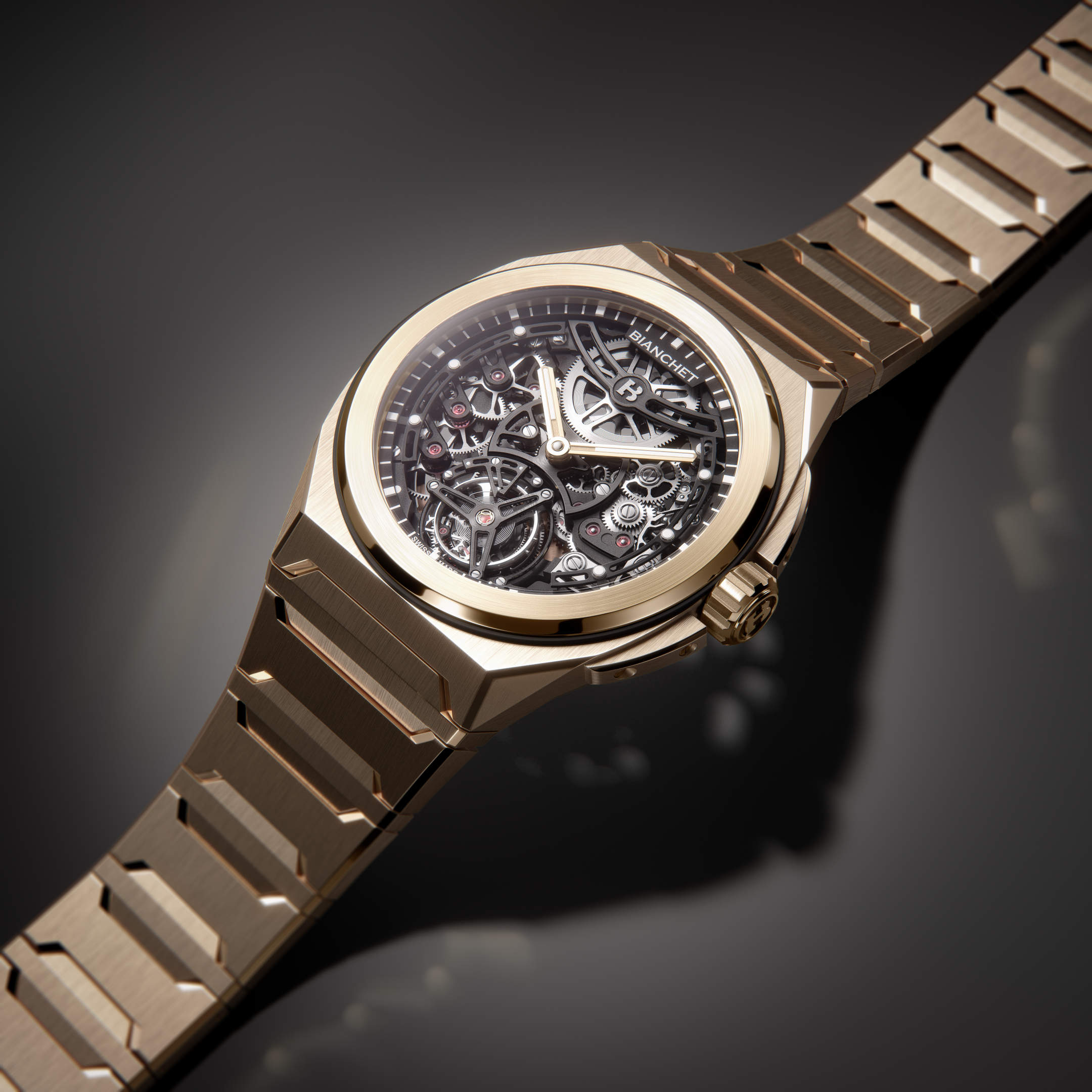Bianchet Rotondo UltraFino Rose Gold – black and gold held in tension