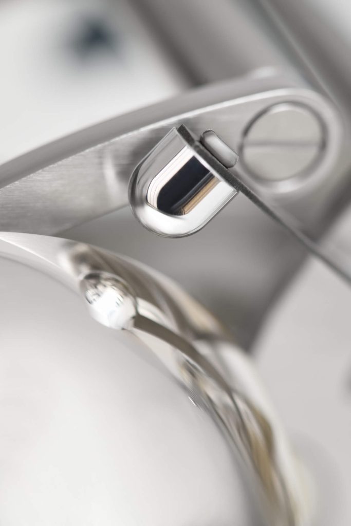 Maison Alcée x MB&F Nostromo - a kit-built creature with a 14-day heart