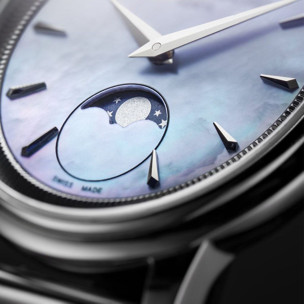 Frederique Constant Moneta Moonphase – a quiet classic with a glint of pearl