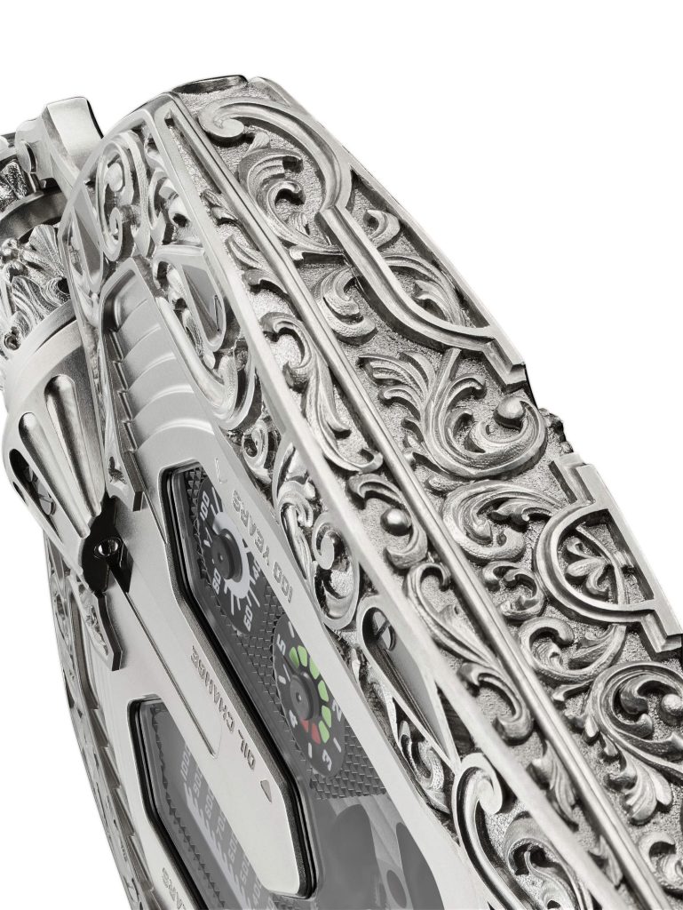 URWERK UR-1001 Amadeus - eternity carved in titanium