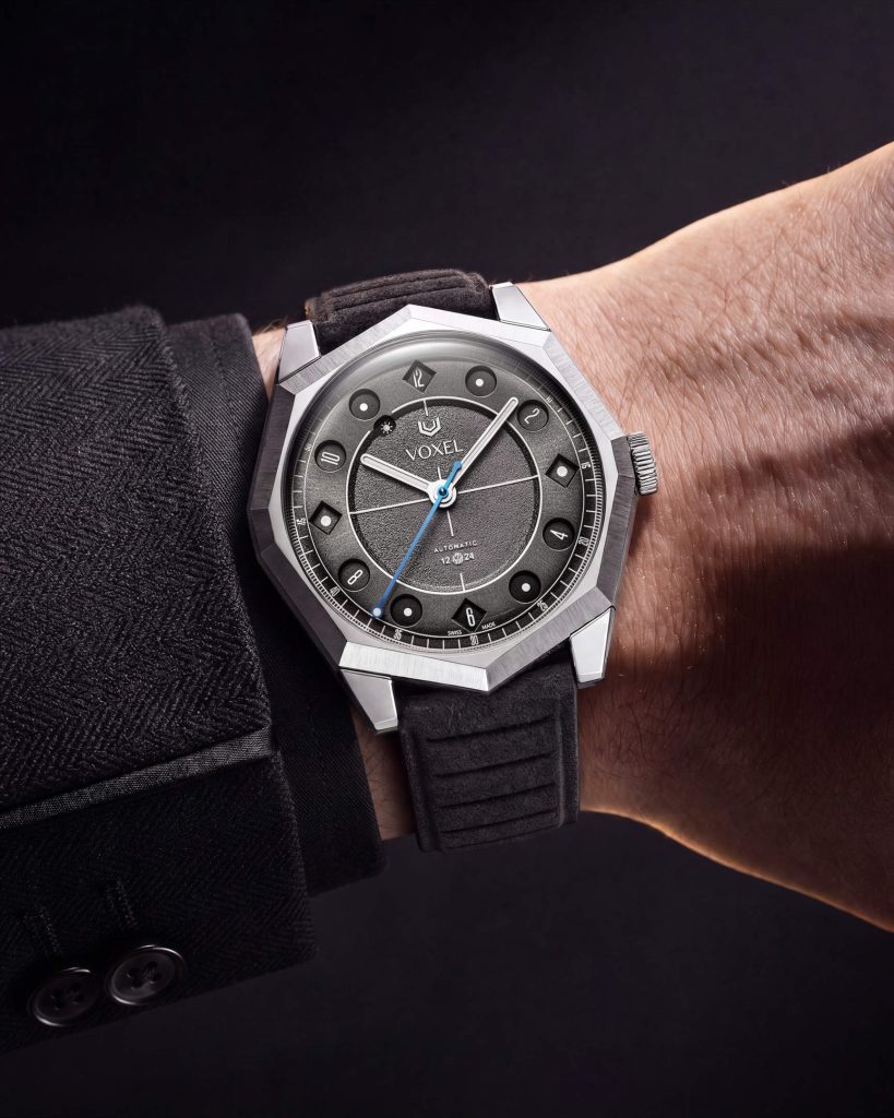 VOXEL Meridion VX01-E - a clear voice for day and night