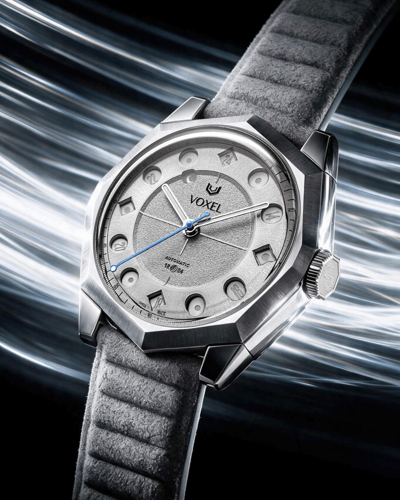 VOXEL Meridion VX01-E - a clear voice for day and night