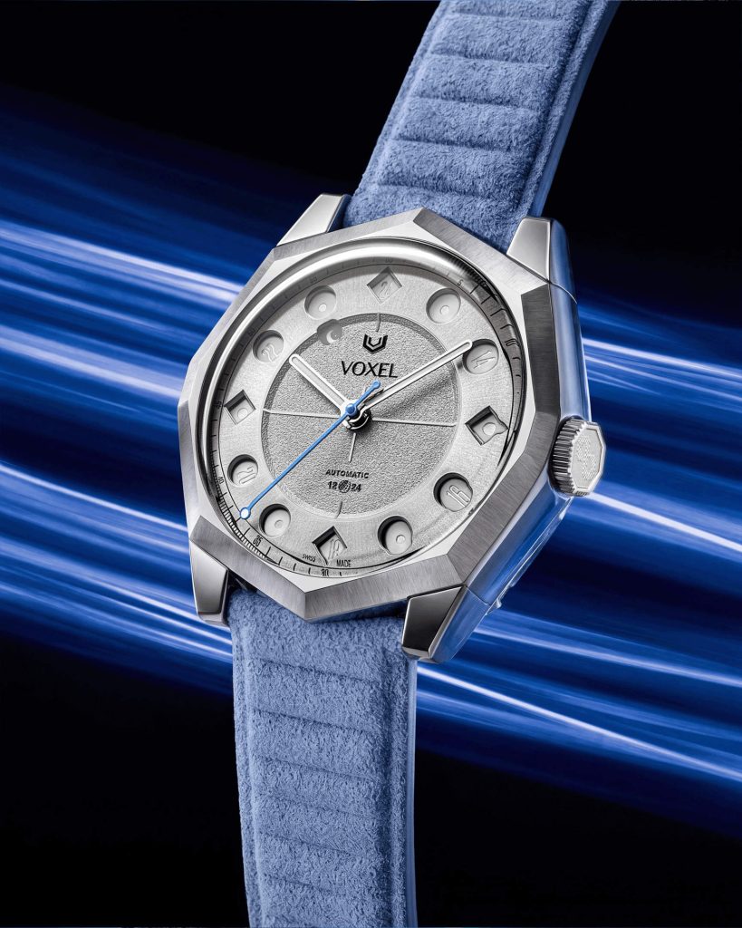 VOXEL Meridion VX01-E - a clear voice for day and night