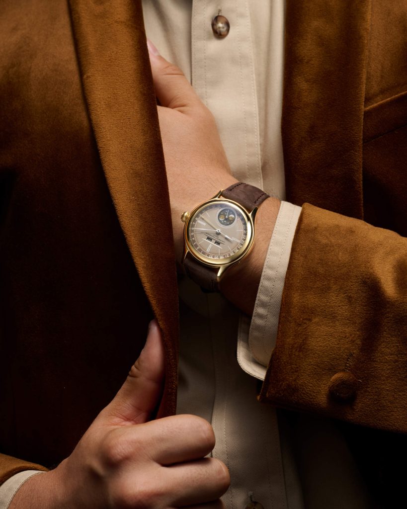 Laurent Ferrier Classic Moon Dusk - Série Atelier VIII in Yellow Gold