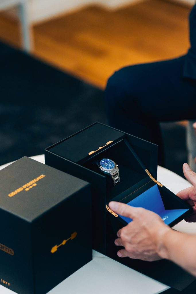 Girard-Perregaux and Williams unveil Laureato Williams Editions