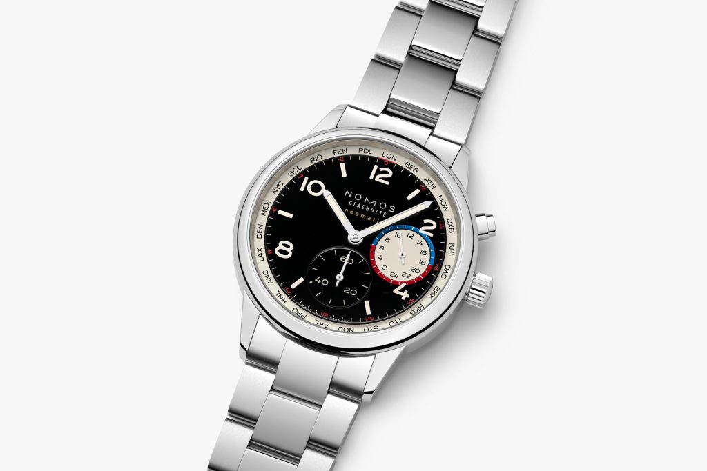 NOMOS Glashütte Goes Dark: The Club Sport neomatik Worldtimer dark