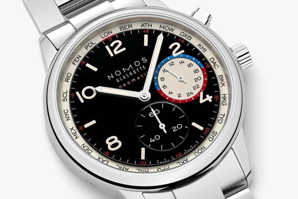NOMOS Glashütte Goes Dark: The Club Sport neomatik Worldtimer dark