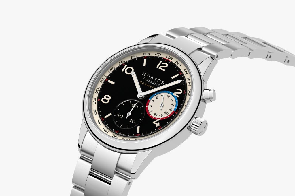 NOMOS Glashütte Goes Dark: The Club Sport neomatik Worldtimer dark