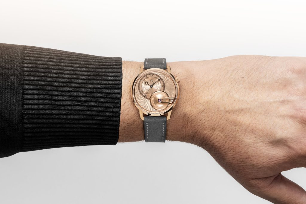 Armin Strom Tribute3 Au750 gold as structure, not garnish