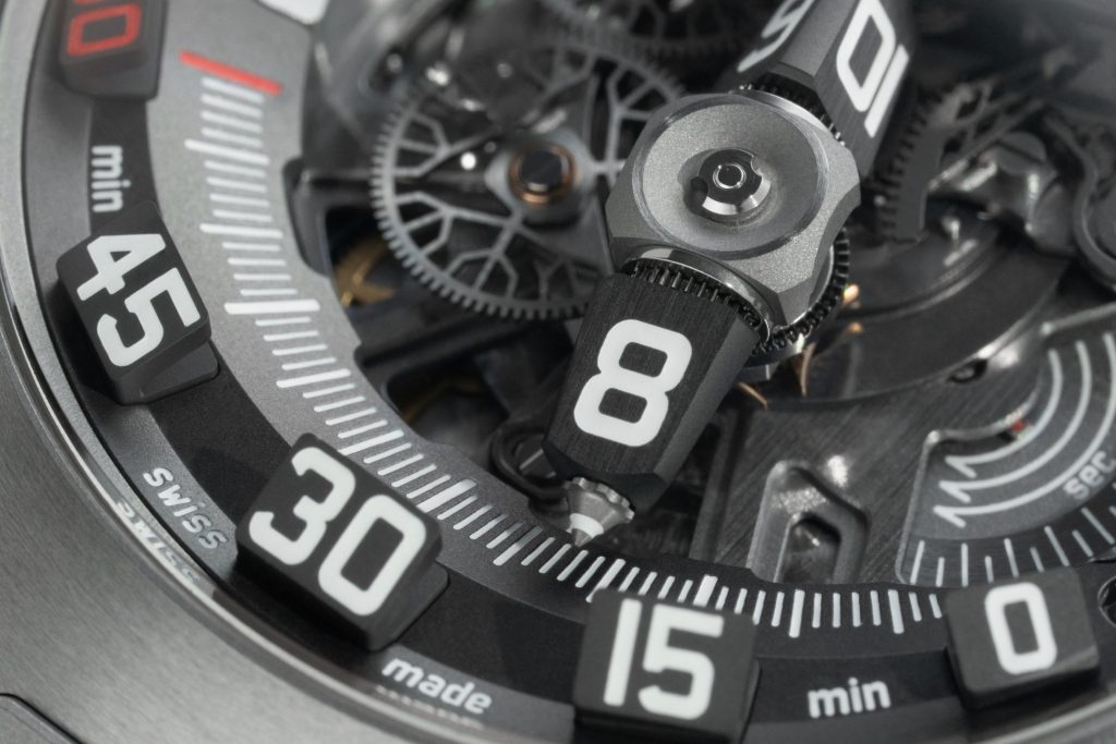 URWERK UR-300 Time Quantum - a T-frame ballet at the edge of time
