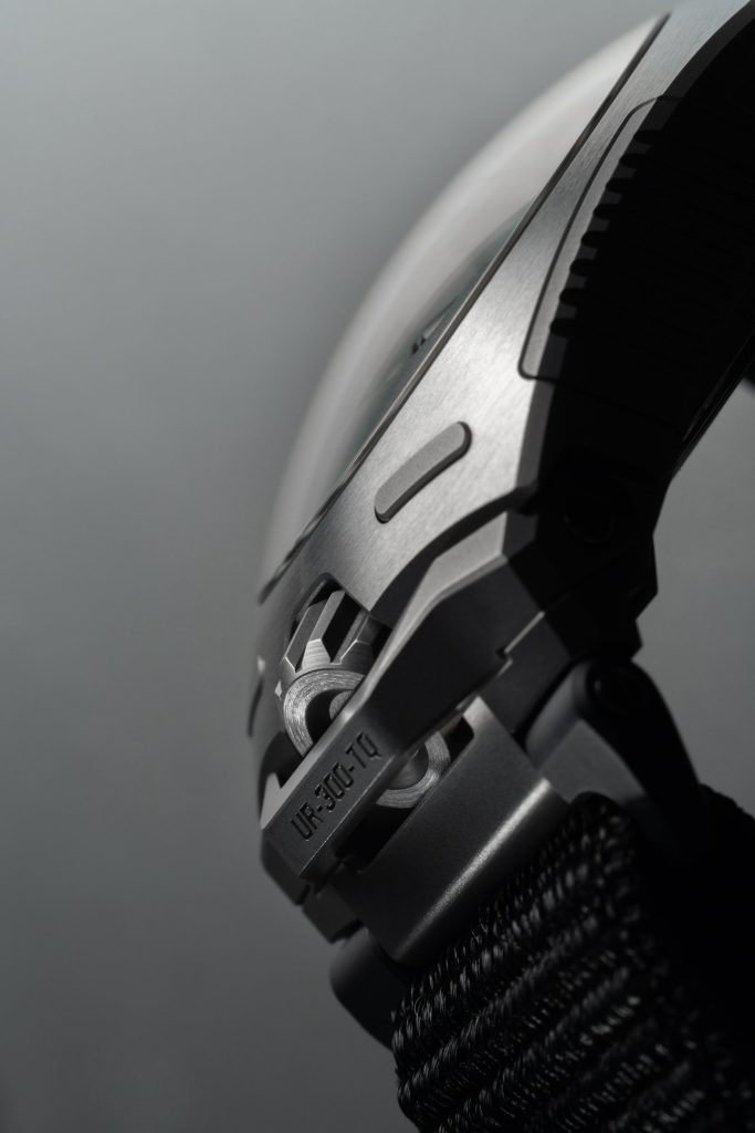 URWERK UR-300 Time Quantum - a T-frame ballet at the edge of time