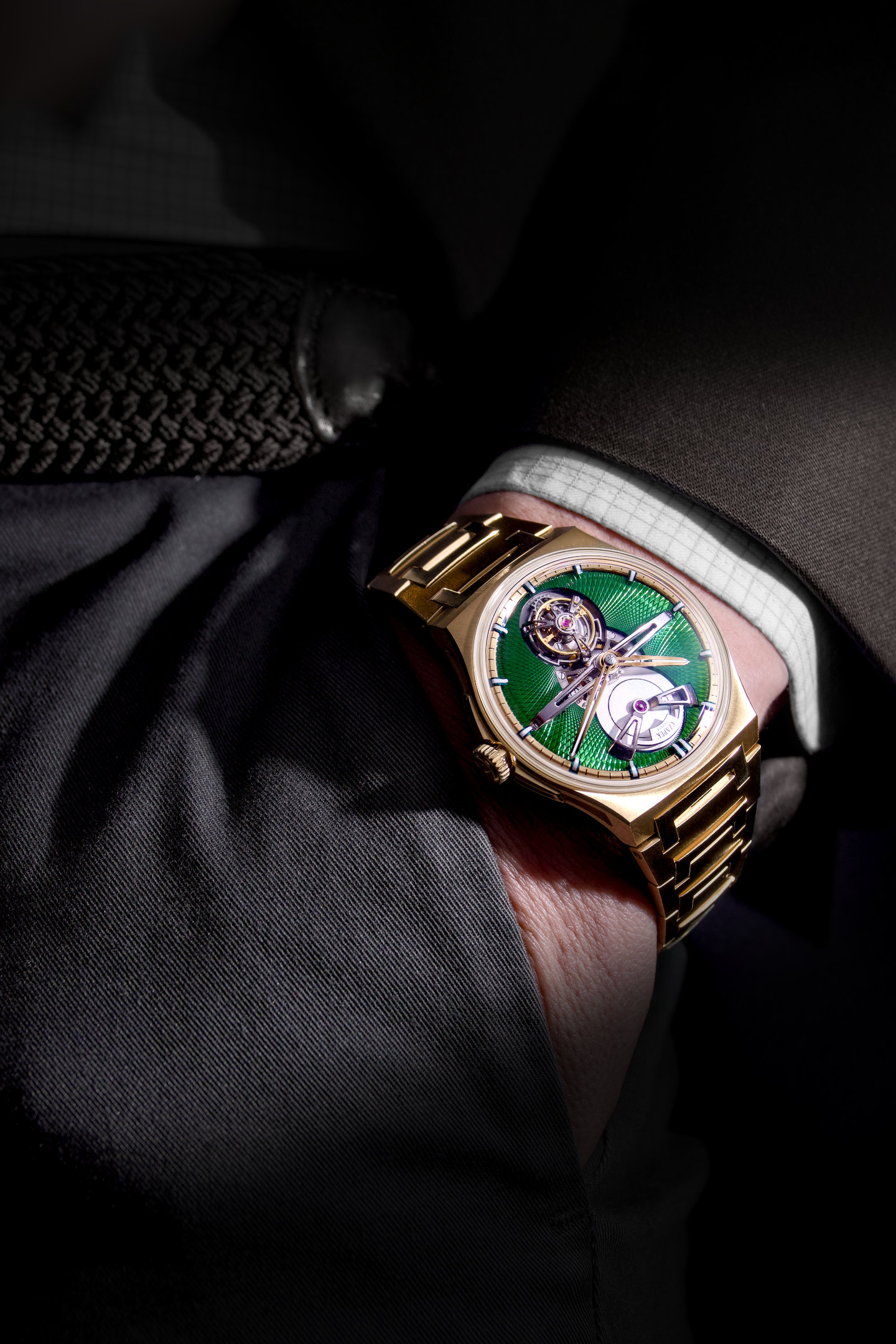 Green in the Vortex Czapek Antarctique Tourbillon Victory Green
